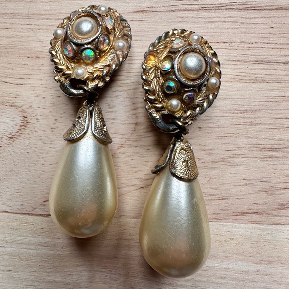 French romance pearl earrings clip on gold tone vintage bridal glam